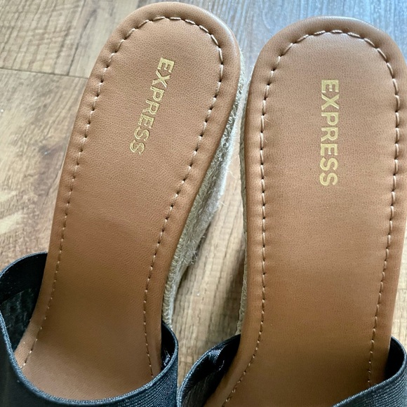 Express | Stretch Slide Wedge Sandals - Picture 3 of 7